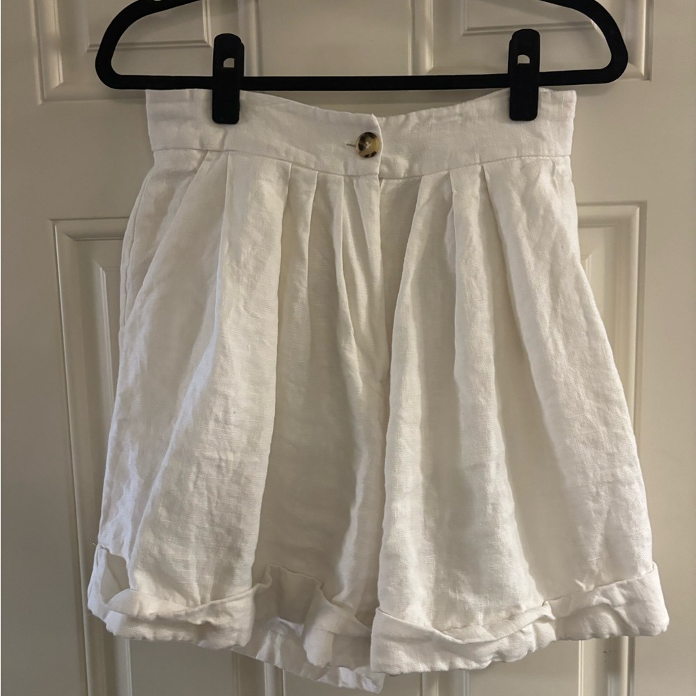 High-waisted Linen shorts